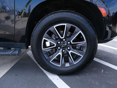 Used 2021 Chevrolet Tahoe Z71 w/ Z71 Signature Package image 20