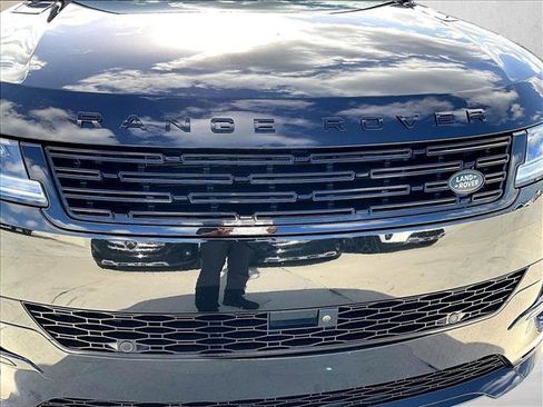 Used 2024 Land Rover Range Rover Sport Dynamic SE image 30