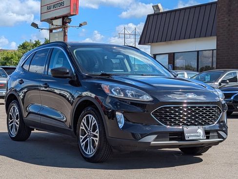 Used 2020 Ford Escape SEL image 7