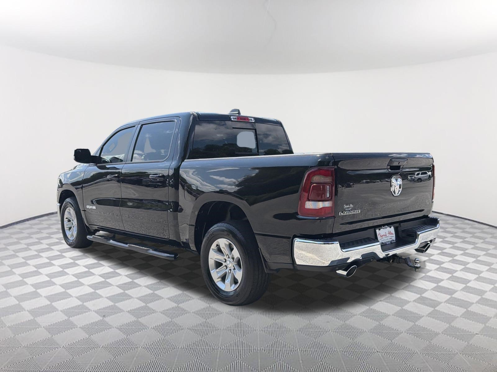 Used 2023 RAM 1500 Laramie RWD image 8