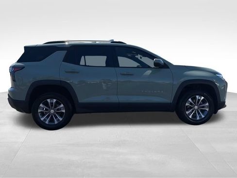 Used 2025 Chevrolet Equinox LT w/ Convenience Package II AWD/4WD image 8