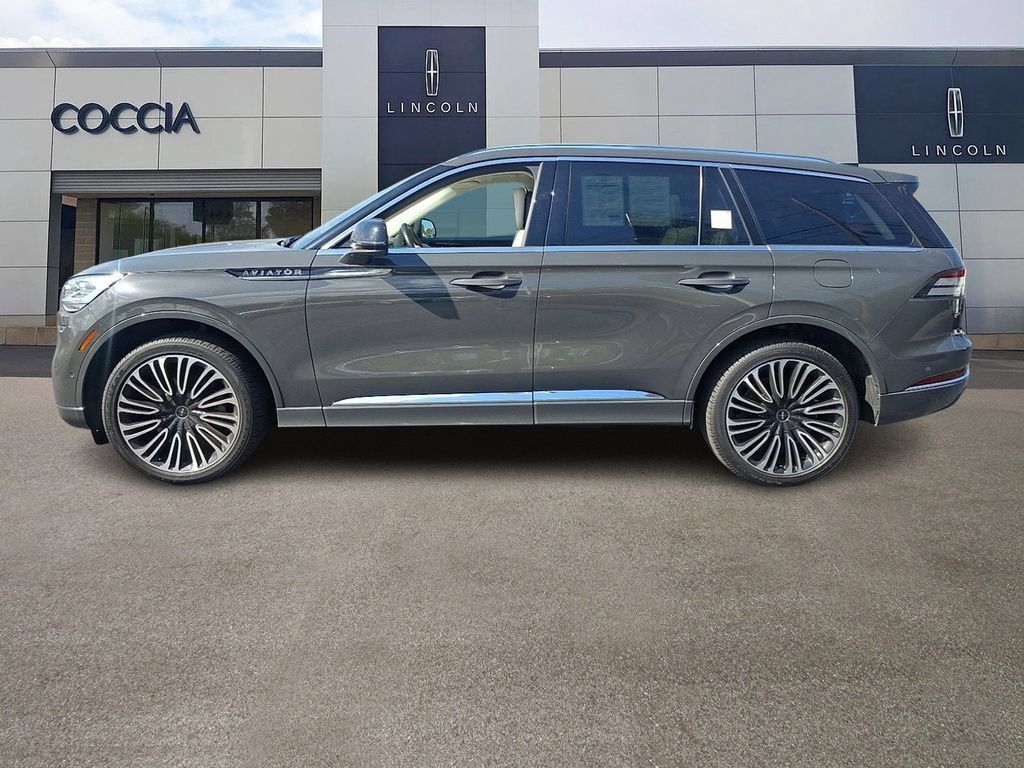 Certified 2023 Lincoln Aviator Black Label w/ Dynamic Handling Package AWD/4WD image 7