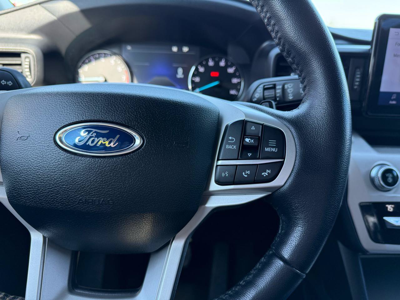 Used 2020 Ford Explorer XLT RWD image 23