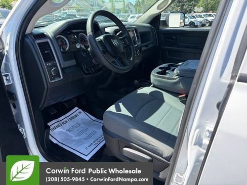 Used 2018 RAM 2500 Tradesman w/ Chrome Appearance Group AWD/4WD image 13