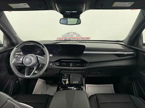 Used 2025 Buick Enclave Sport Touring w/ Super Cruise Package image 6