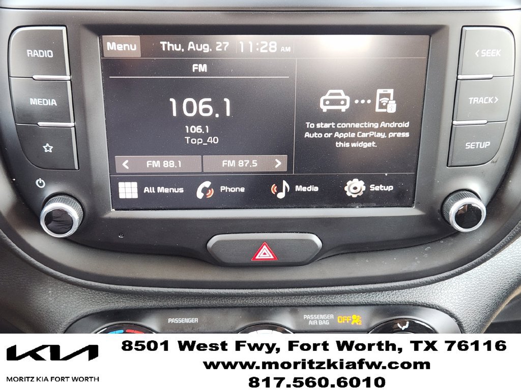 Used 2025 Kia Soul LX w/ LX Technology Package FWD image 8
