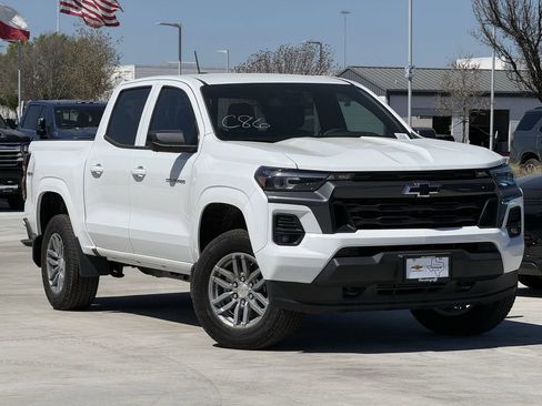 New 2026 Chevrolet Colorado LT w/ LT Convenience Package image 2