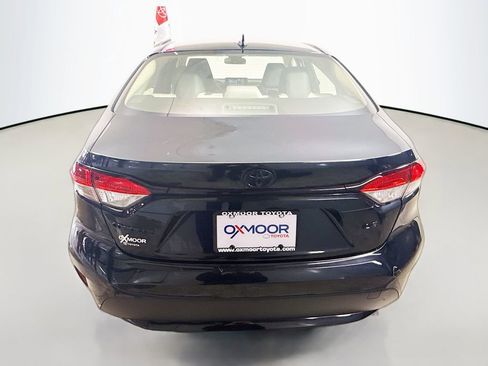 Certified 2022 Toyota Corolla LE image 14