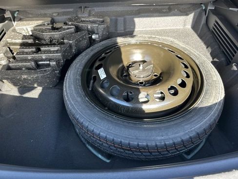 Used 2025 Chevrolet TrailBlazer LT image 39