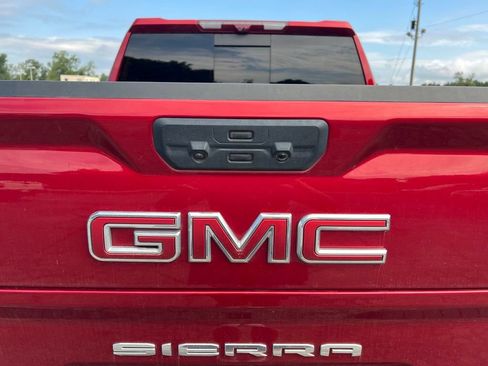 Used 2025 GMC Sierra 1500 AT4 w/ AT4 Premium Package AWD/4WD image 7