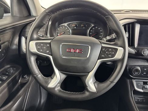 Used 2023 GMC Terrain SLT image 18