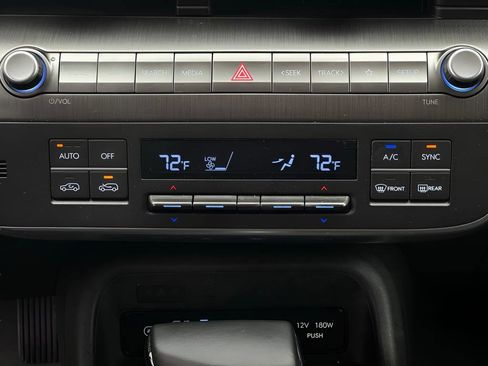 Used 2025 Hyundai Kona SEL AWD/4WD image 31