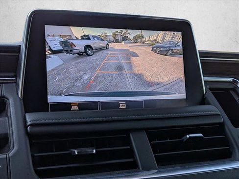 Used 2021 Chevrolet Tahoe Z71 image 13