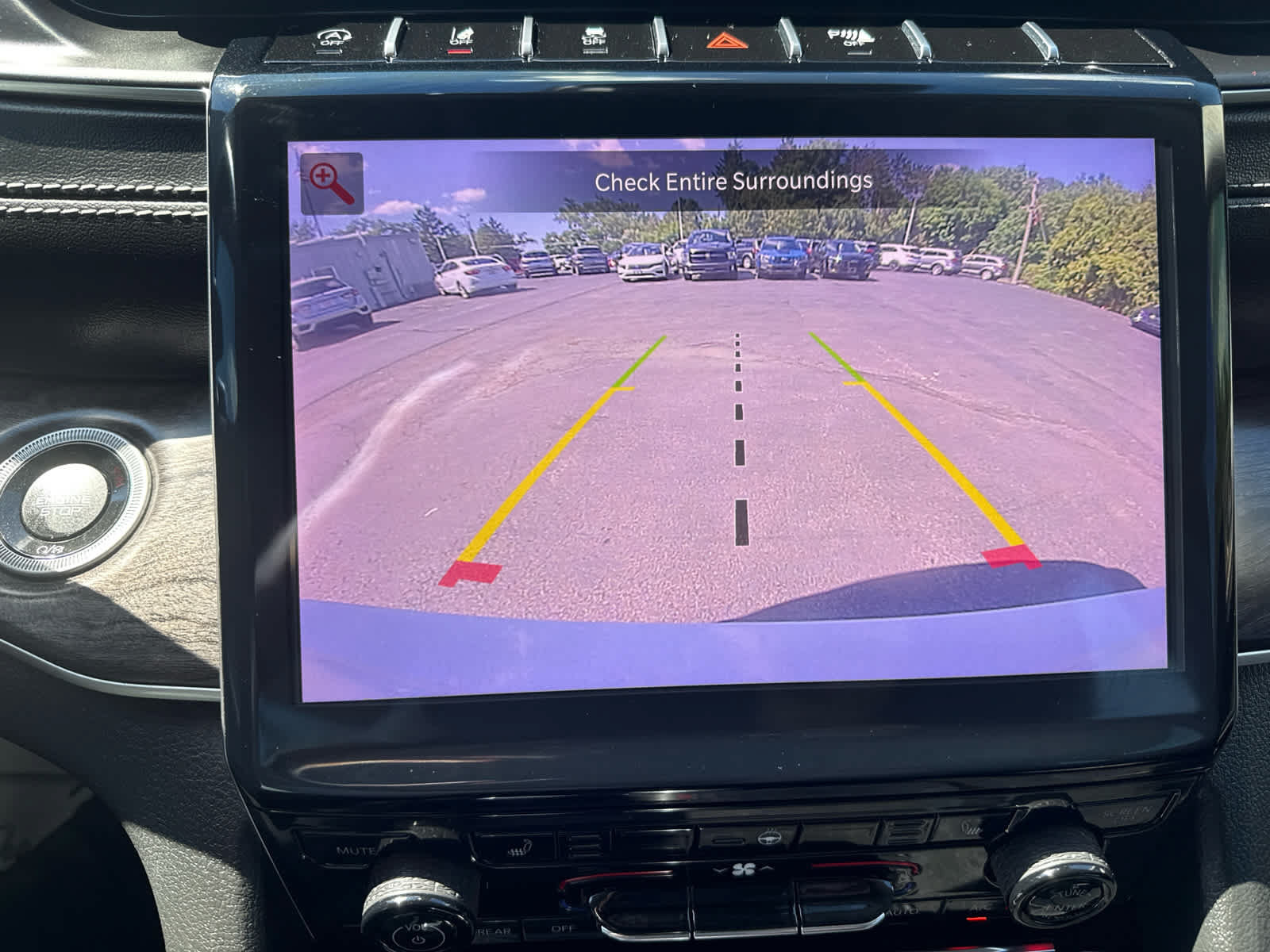 Used 2021 Jeep Grand Cherokee L Limited AWD/4WD image 25