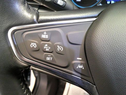 Used 2020 Chevrolet Equinox LT w/ Driver Convenience Package image 13