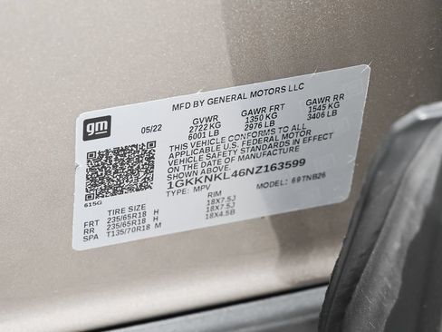 Used 2022 GMC Acadia SLE FWD image 17