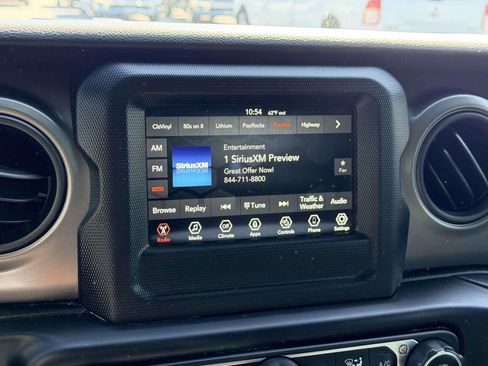 Used 2022 Jeep Wrangler Unlimited Sport image 3