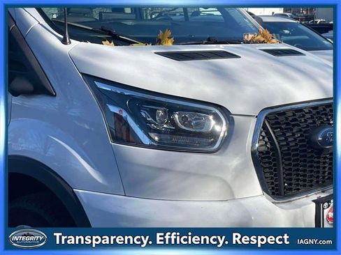 Used 2023 Ford Transit 350 XLT image 9