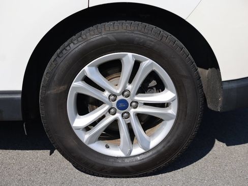 Certified 2020 Ford Edge SEL w/ Convenience Package AWD/4WD image 27