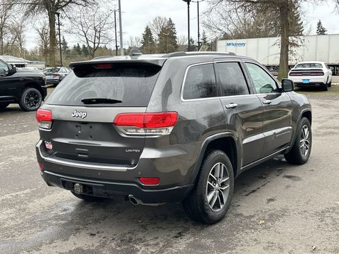Used 2018 Jeep Grand Cherokee Limited w/ Trailer Tow Group IV image 5