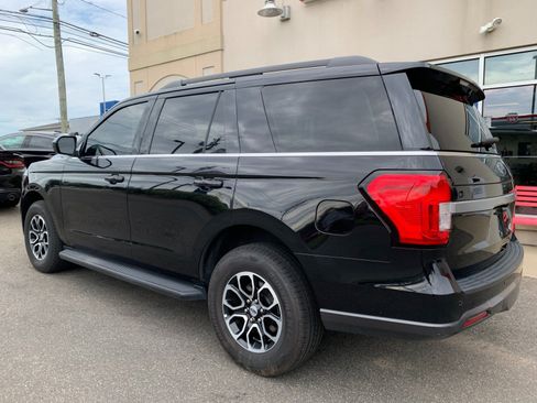 Used 2022 Ford Expedition XLT AWD/4WD image 5