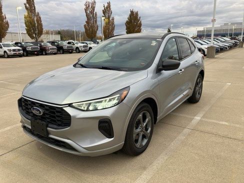 Used 2023 Ford Escape ST-Line w/ Tech Pack #1 image 3