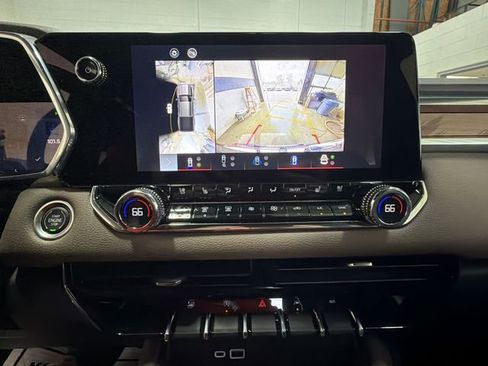 Certified 2023 GMC Canyon Denali AWD/4WD image 17