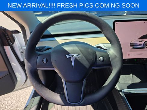Used 2022 Tesla Model 3 Standard Range RWD image 12