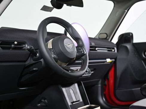 Used 2025 MINI Cooper S image 13