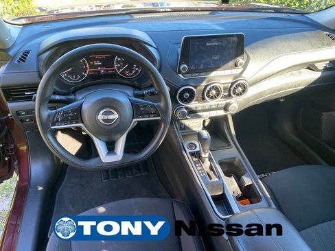 Used 2024 Nissan Sentra SV FWD image 30