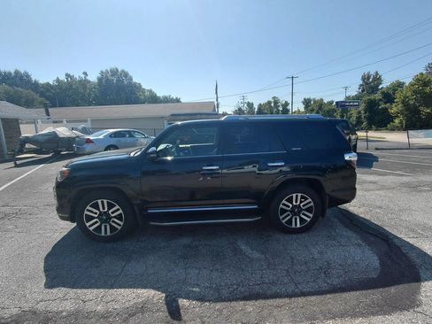 Used 2017 Toyota 4Runner Limited RWD image 2