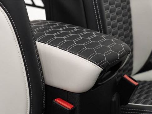 Used 2025 Jeep Gladiator Sport image 42