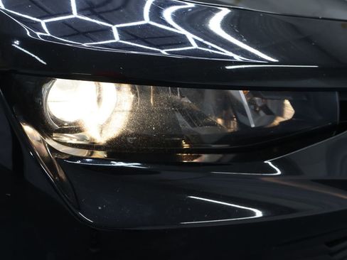 Used 2017 Chevrolet Camaro LT image 23