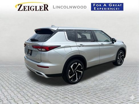 Used 2024 Mitsubishi Outlander SE FWD image 7