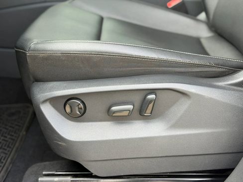 Used 2019 Volkswagen Atlas SE w/ Panoramic Sunroof Package image 30