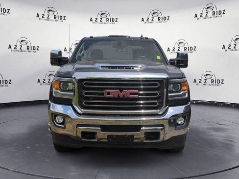 Used 2019 GMC Sierra 3500 SLT w/ Duramax Plus Package AWD/4WD image 2