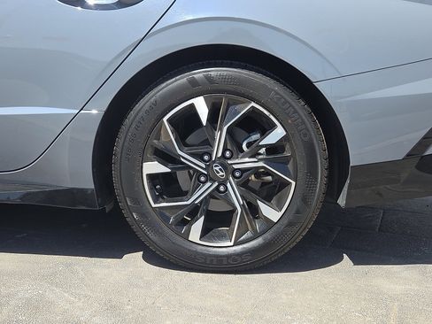 Used 2025 Hyundai Sonata SEL FWD image 5