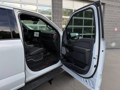Used 2025 Ford F150 Raptor AWD/4WD image 48