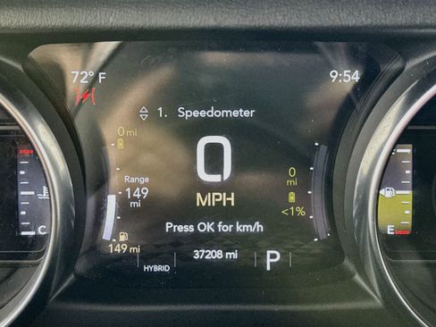 Used 2023 Jeep Wrangler Unlimited Rubicon 4xe w/ Dual Top Group AWD/4WD image 17