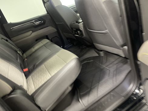 Used 2023 Chevrolet Silverado 1500 ZR2 w/ Technology Package image 21