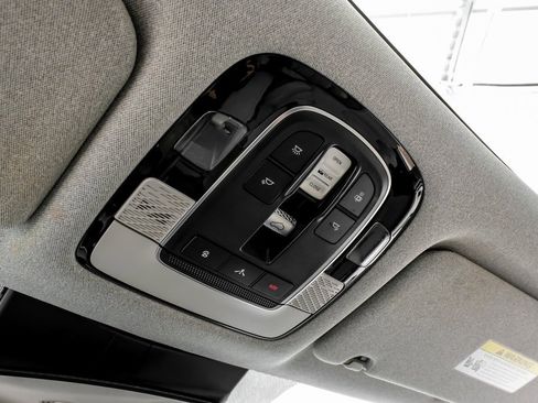 Used 2021 Hyundai Palisade Limited image 21