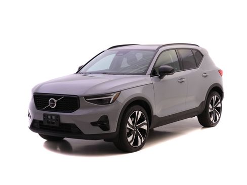 Certified 2024 Volvo XC40 B5 Plus w/ Protection Package Premier image 1