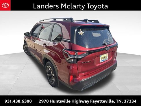 Used 2025 Subaru Forester Premium w/ Convenience Package #2 AWD/4WD image 6