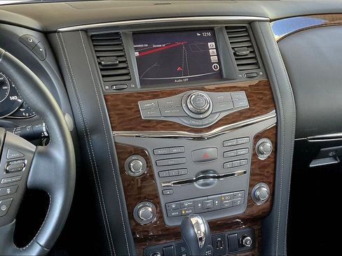 Used 2020 Nissan Armada Platinum w/ Captain's Chairs Package image 9