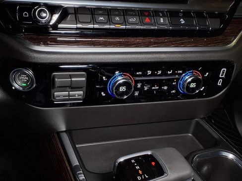 New 2026 GMC Sierra 1500 Elevation w/ Preferred Package AWD/4WD image 19