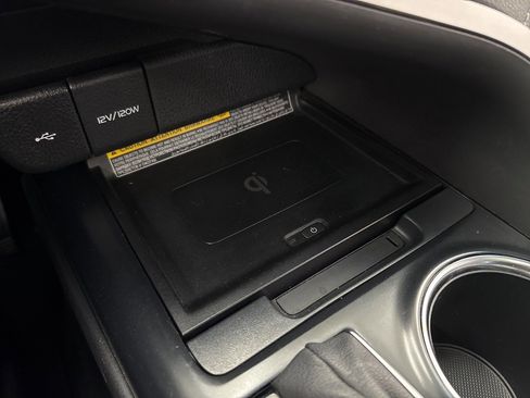 Used 2020 Toyota Camry XSE image 30