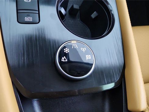 Certified 2023 Nissan Rogue Platinum w/ Platinum Premium Package image 34