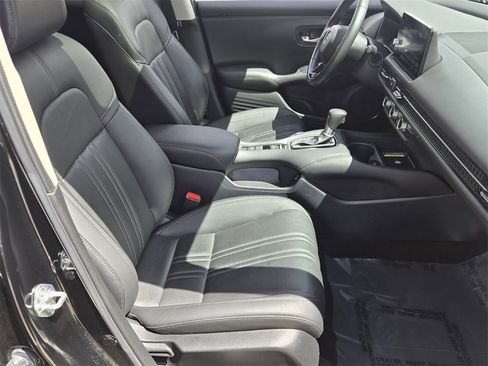 Used 2025 Honda HR-V EX-L image 16