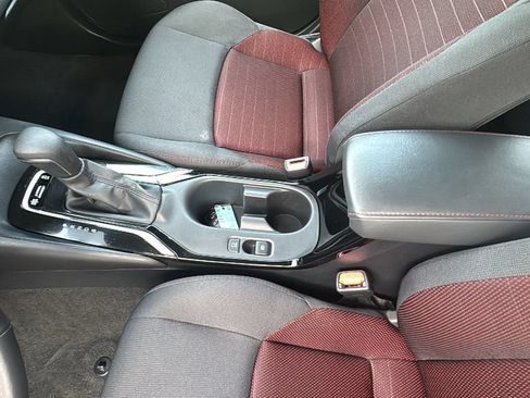 Used 2025 Toyota Corolla SE FWD image 24