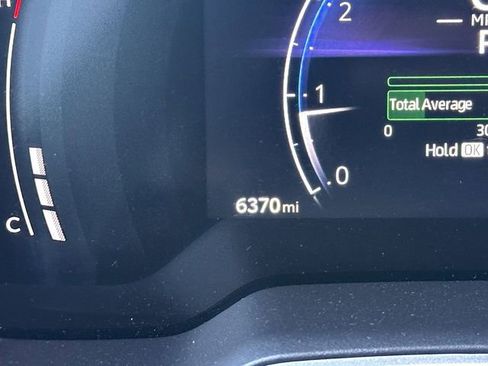 Used 2024 Toyota Corolla Cross XLE image 23